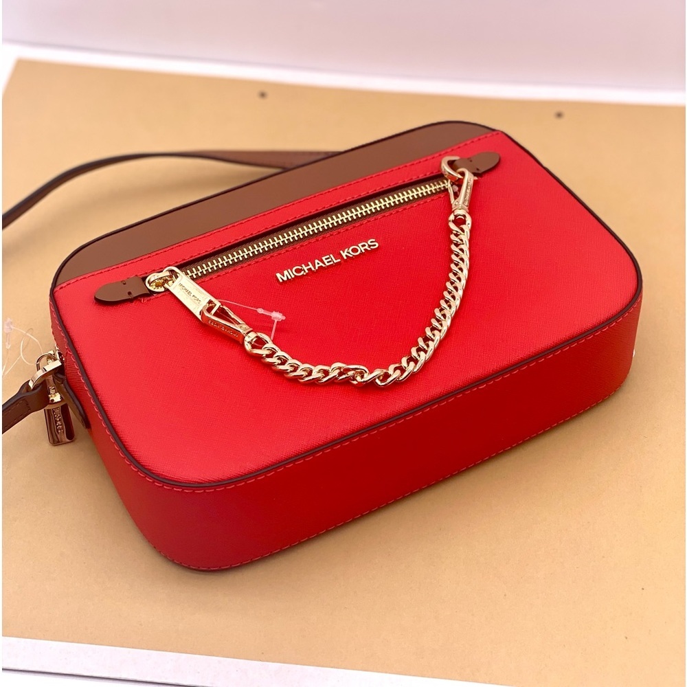 Michael Kors Women's Jet Set Logo
East West Zip Chain Crossbody - Picture 4 of 12